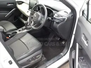 Toyota Corolla Cross Z Pearl Full Option 2023
