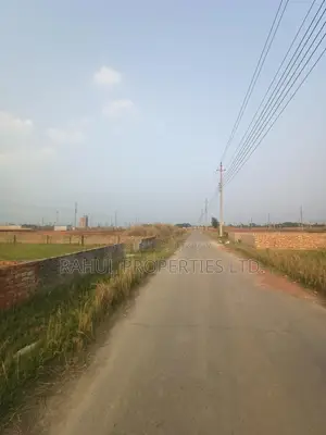 Urgent need. Bashundhara [ P Block ] South facing plot for sale
