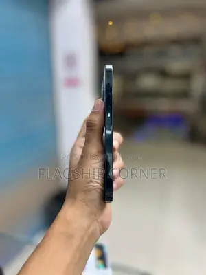 অ্যাপল আইফোন ১২ প্রো ( বিএইচ: ৮৩% ) (ব্যবহৃত)