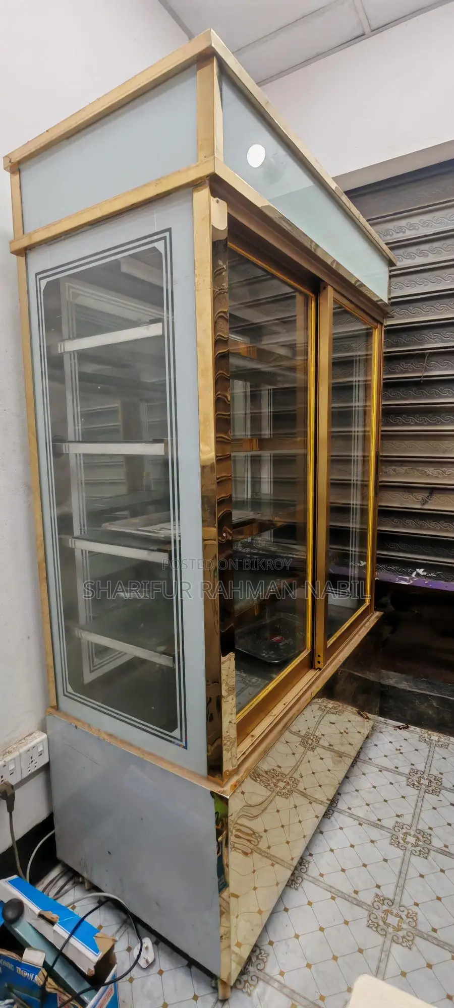 Display racks আর্জেন্ট সেল