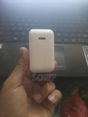 ৬৫ ওয়াট ফাস্ট চার্জার One Plus এর