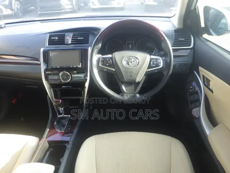 Toyota Premio FEX Pearl 4.5 Point 2021