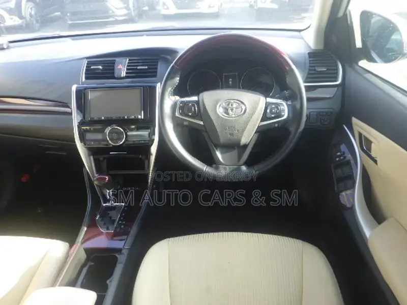 Toyota Premio FEX Pearl 4.5 Point 2021