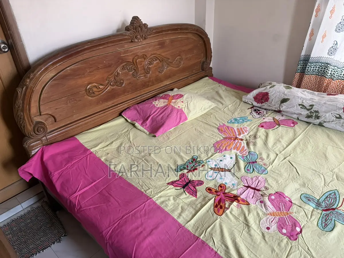 Shegun wood king size bed