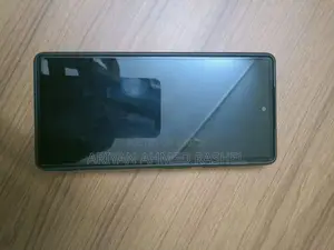 Google Pixel 6 . (Used)
