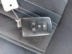 Toyota Esquire GI PREMIUM HYBRID 4.5 2020