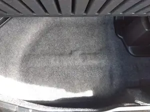 Toyota Esquire GI PREMIUM HYB 4.5 2020