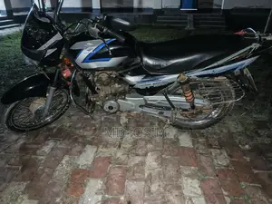Bajaj CT 100 . 2017