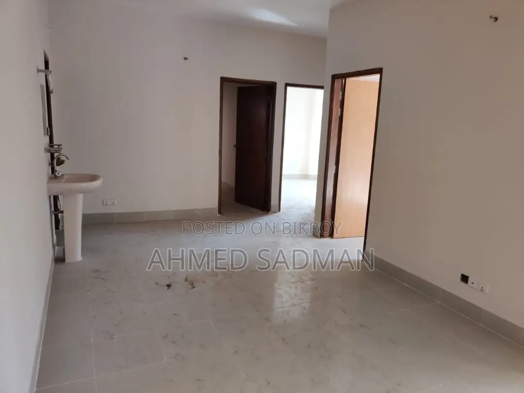 Apartment For Rent (4th Floor South-Facing)