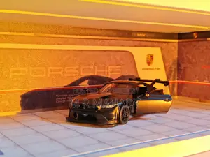 Diaroma Hot Wheels, Matchbox, Majorette)