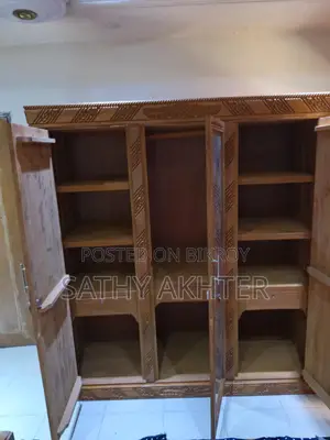 চিটাগাং সেগুন কাঠের আলমারি