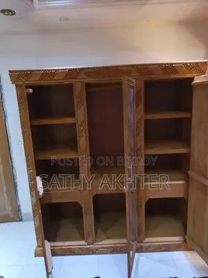 চিটাগাং সেগুন কাঠের আলমারি