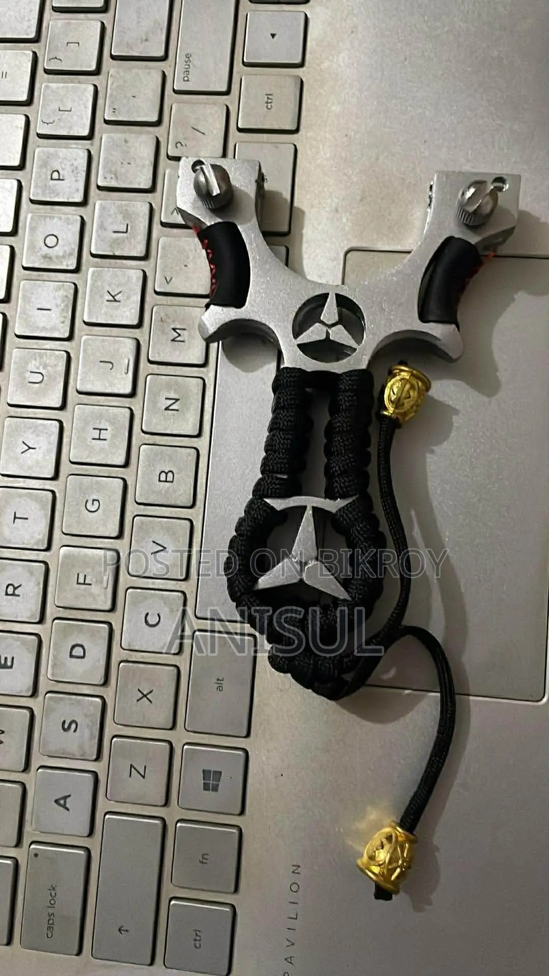ব্রাস এবং মেটাল দিয়ে তৈরি গুলতি