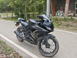 Yamaha R15 V3 2024