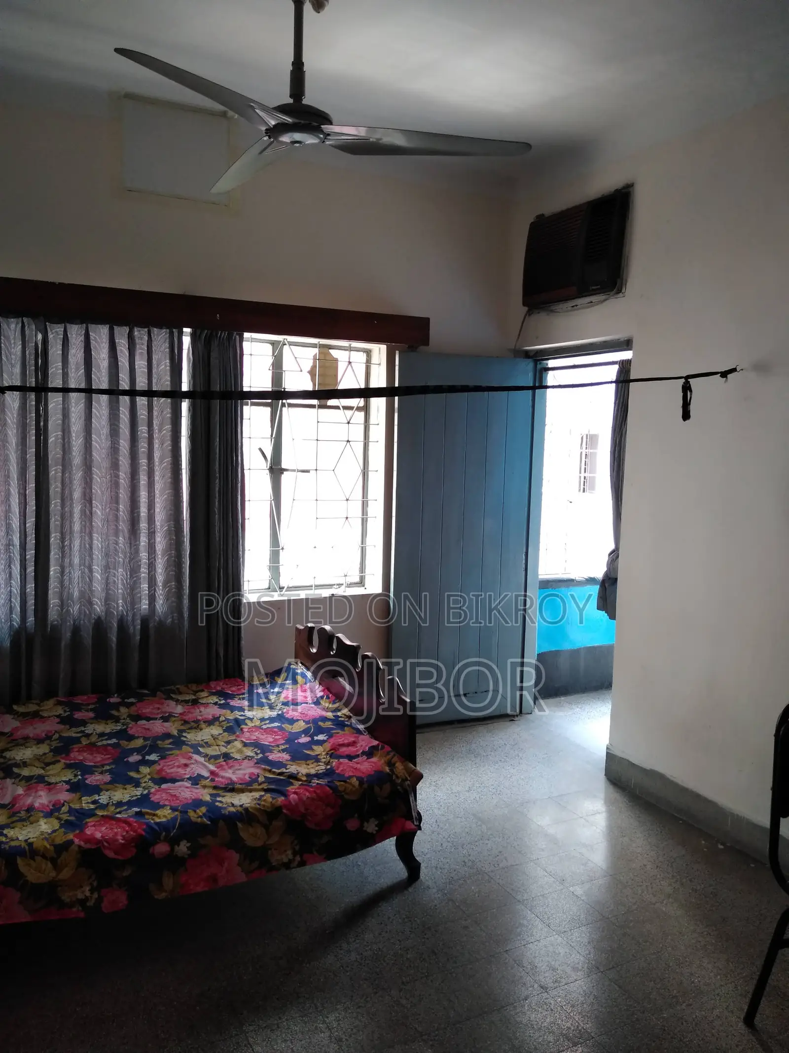 টু-লেট রুম