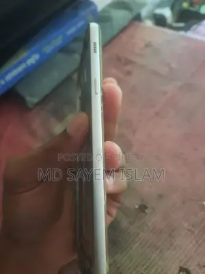 Samsung Galaxy A7 . (Used)