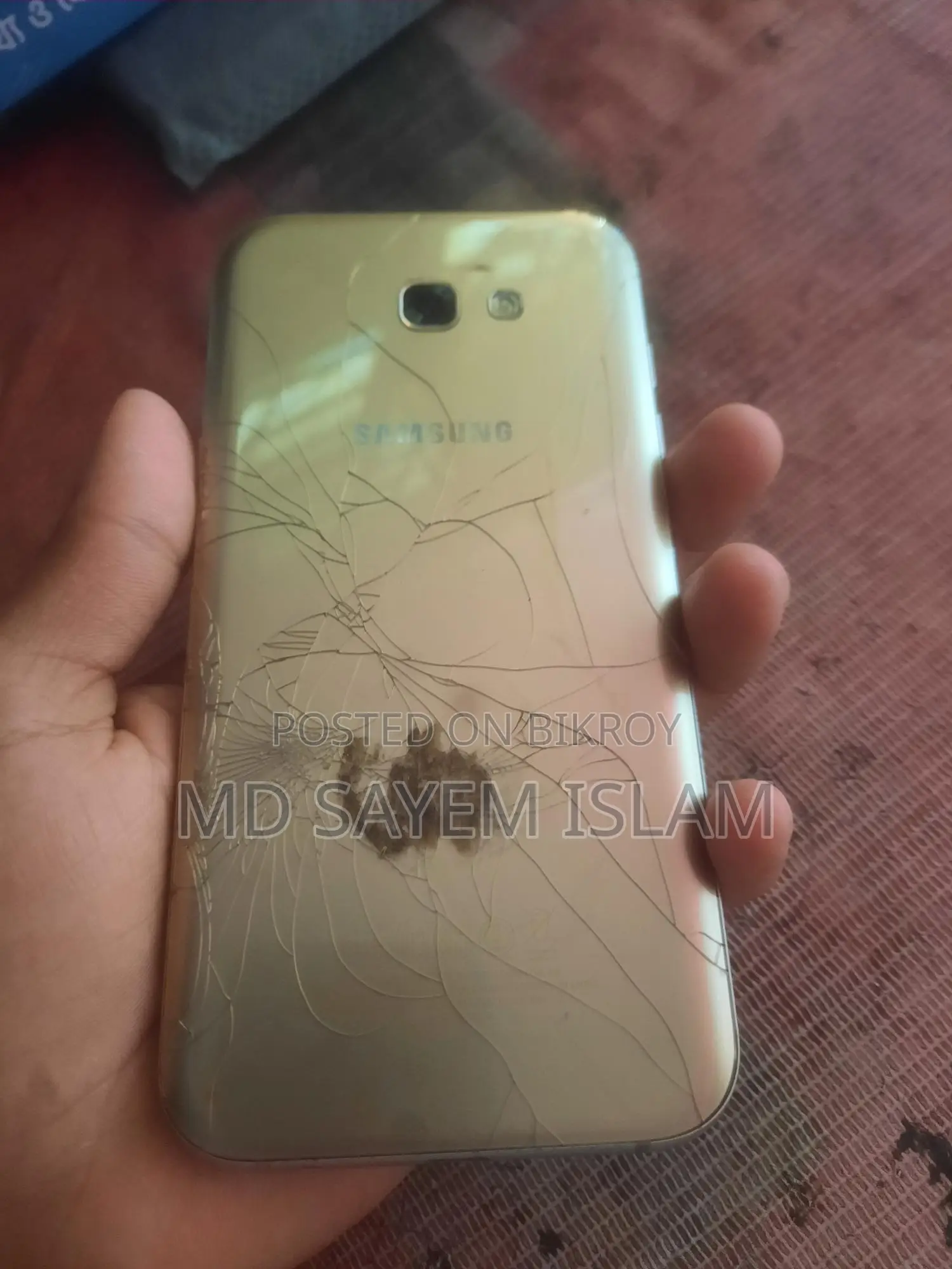 Samsung Galaxy A7 . (Used)
