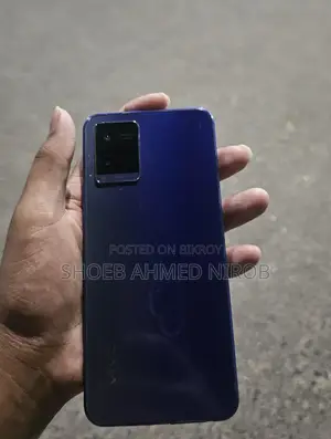 Vivo Y21 . (Used)