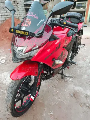 Suzuki Gixxer SF . 2022