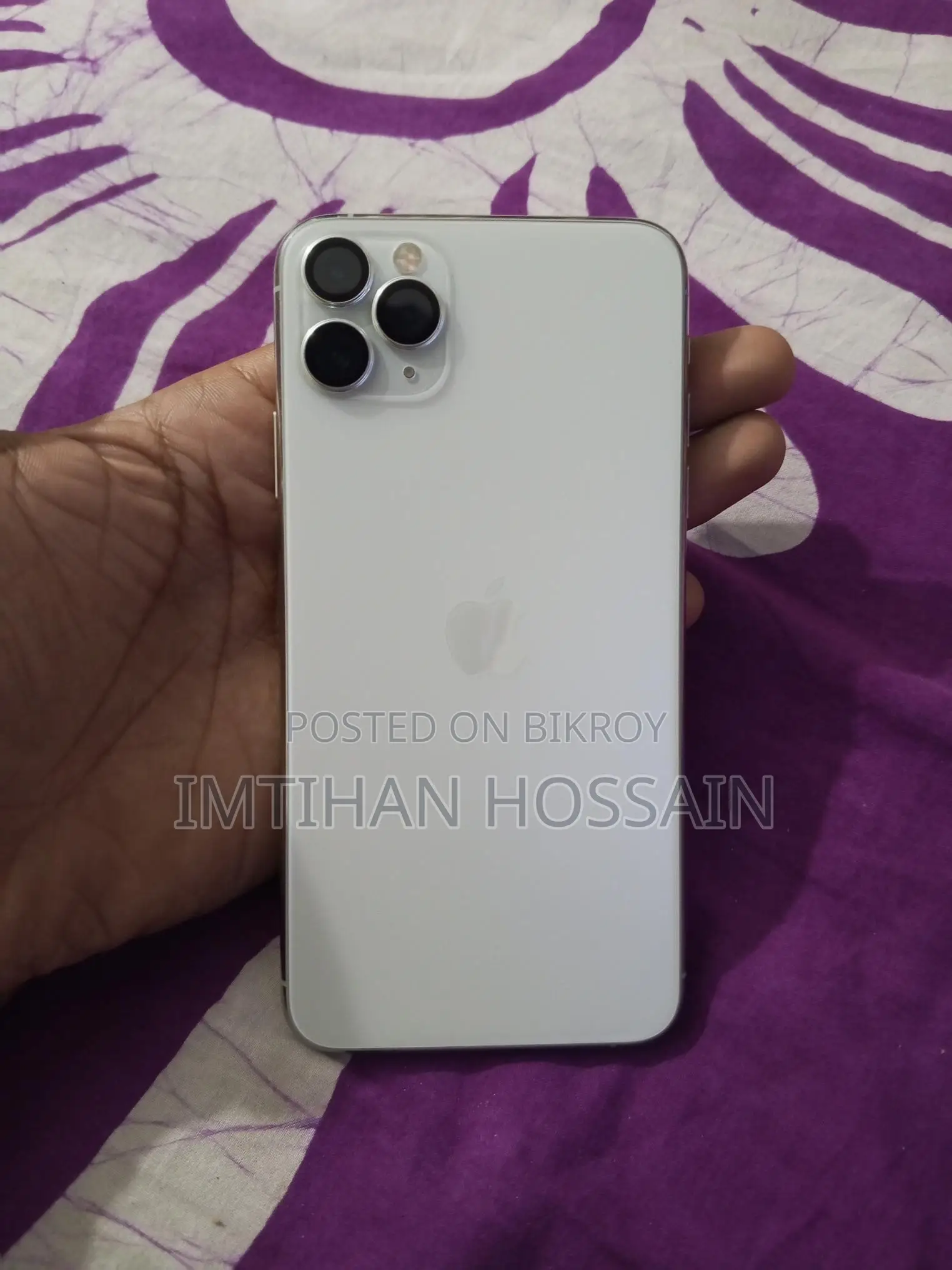 Apple iPhone 11 Pro Max . (Used)