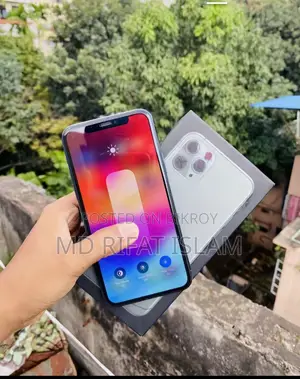 অ্যাপল আইফোন ১১ প্রো ম্যাক্স ৪/১২৮ (ব্যবহৃত)