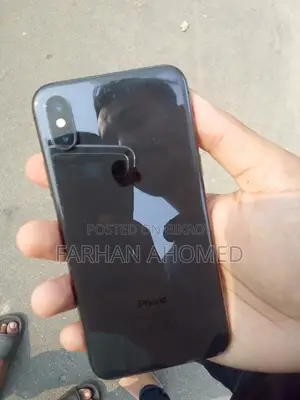 Apple iPhone X (Used)