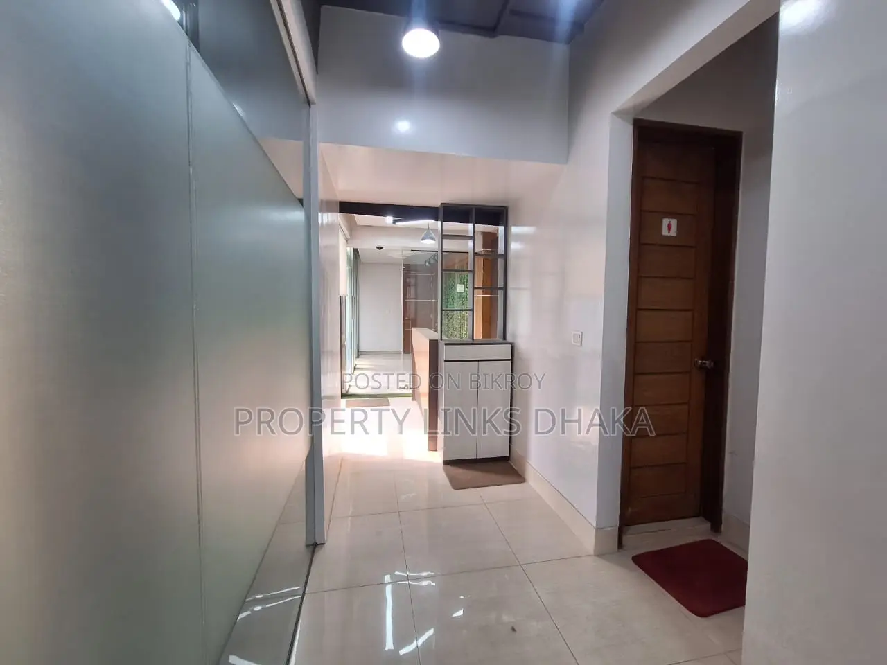 কমার্শিয়াল অফিস স্পেস বাড্ডা লিং রোড
