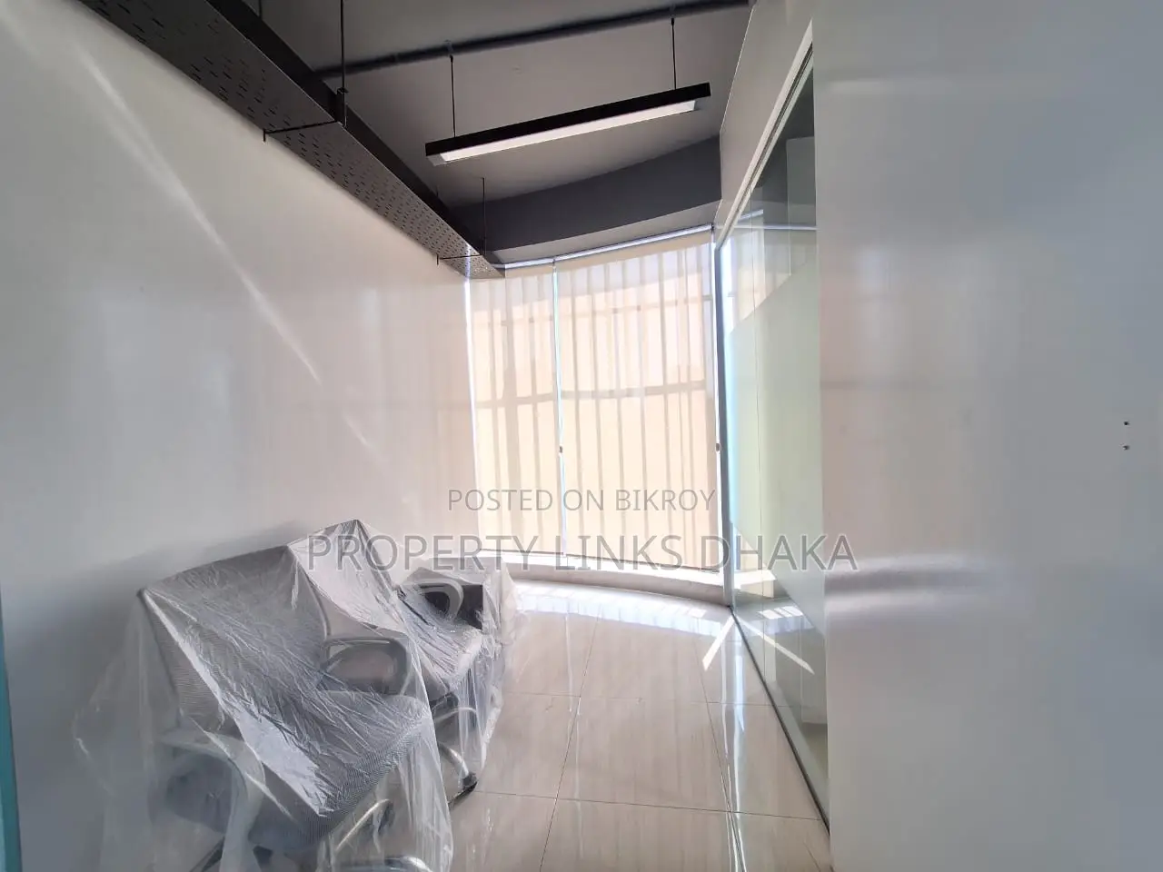 কমার্শিয়াল অফিস স্পেস বাড্ডা লিং রোড