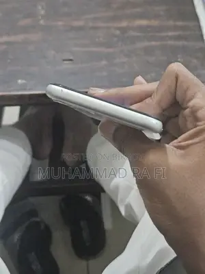 Apple iPhone 11 (Used)