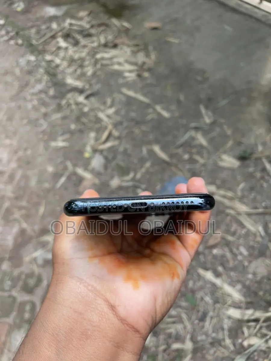 Apple iPhone 11 Pro Max (ব্যবহৃত)