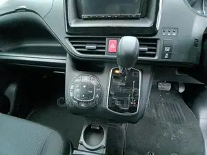 Toyota Noah X Non Hybrid 2-PW 2020