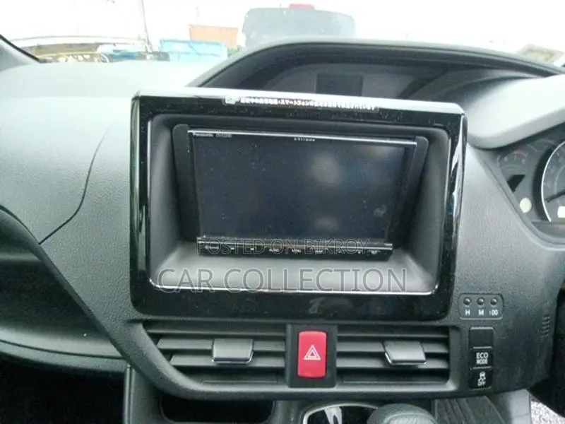 Toyota Noah X Non Hybrid 2-PW 2020