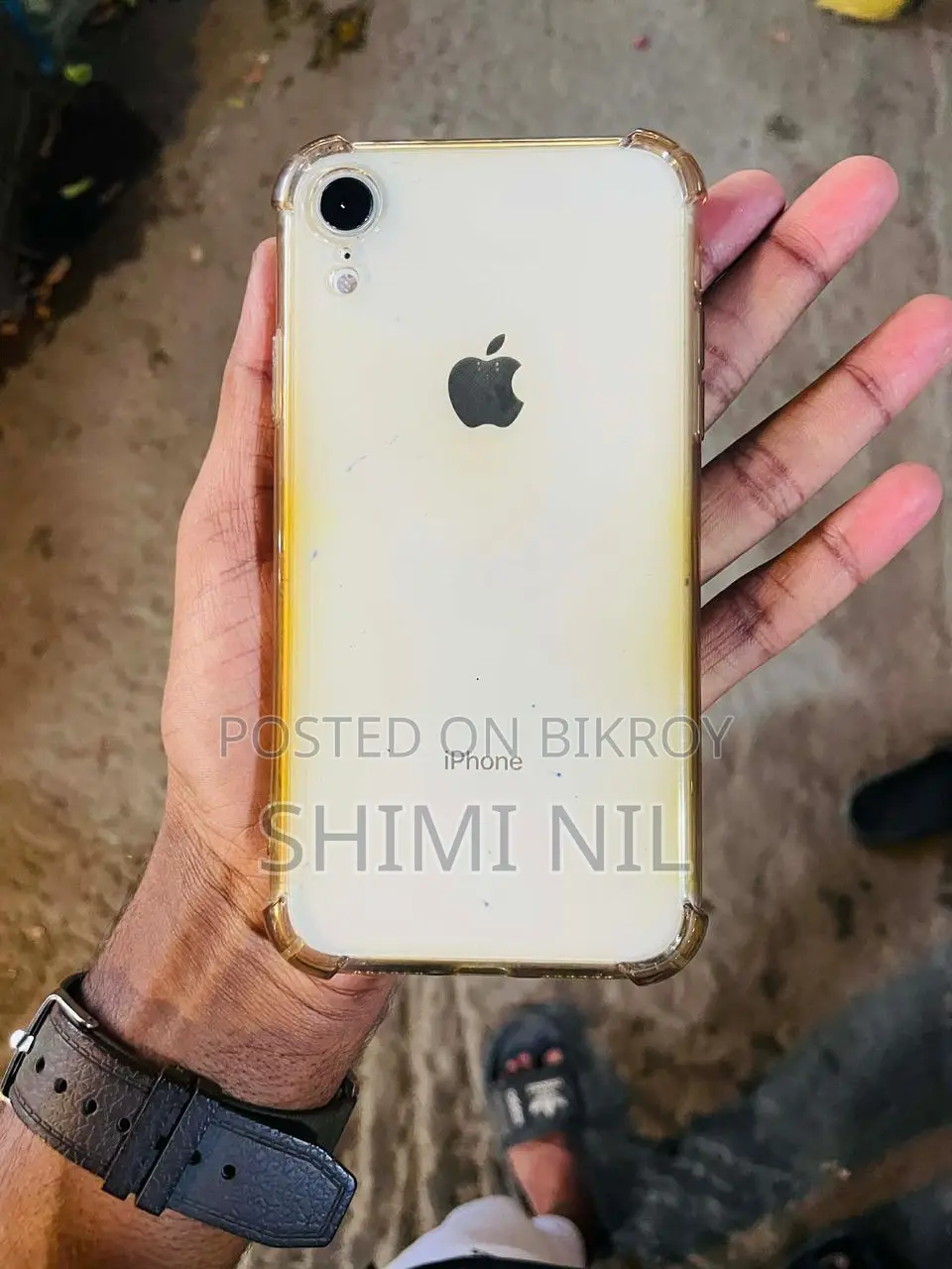 Apple iPhone XR (Used)