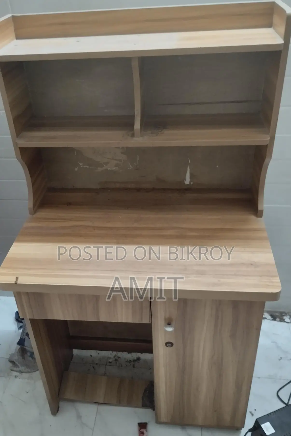 Reading Table