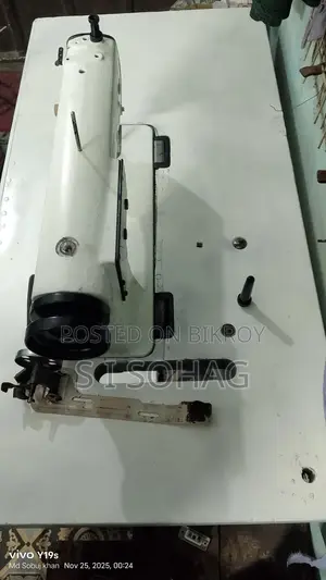 ঝুকি সর্ব মটর অল ওকে সেলাই মেশিন