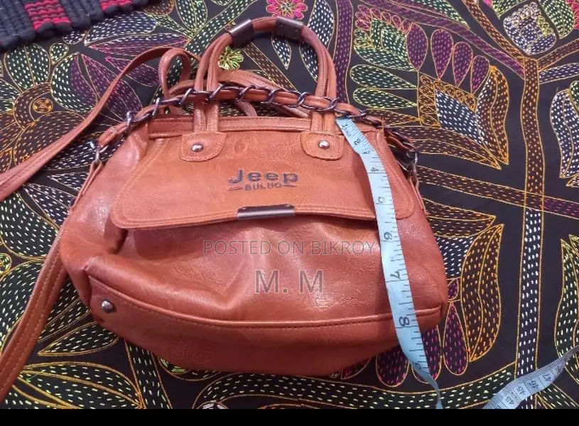 Cross Body & Shoulder Bag For Sale