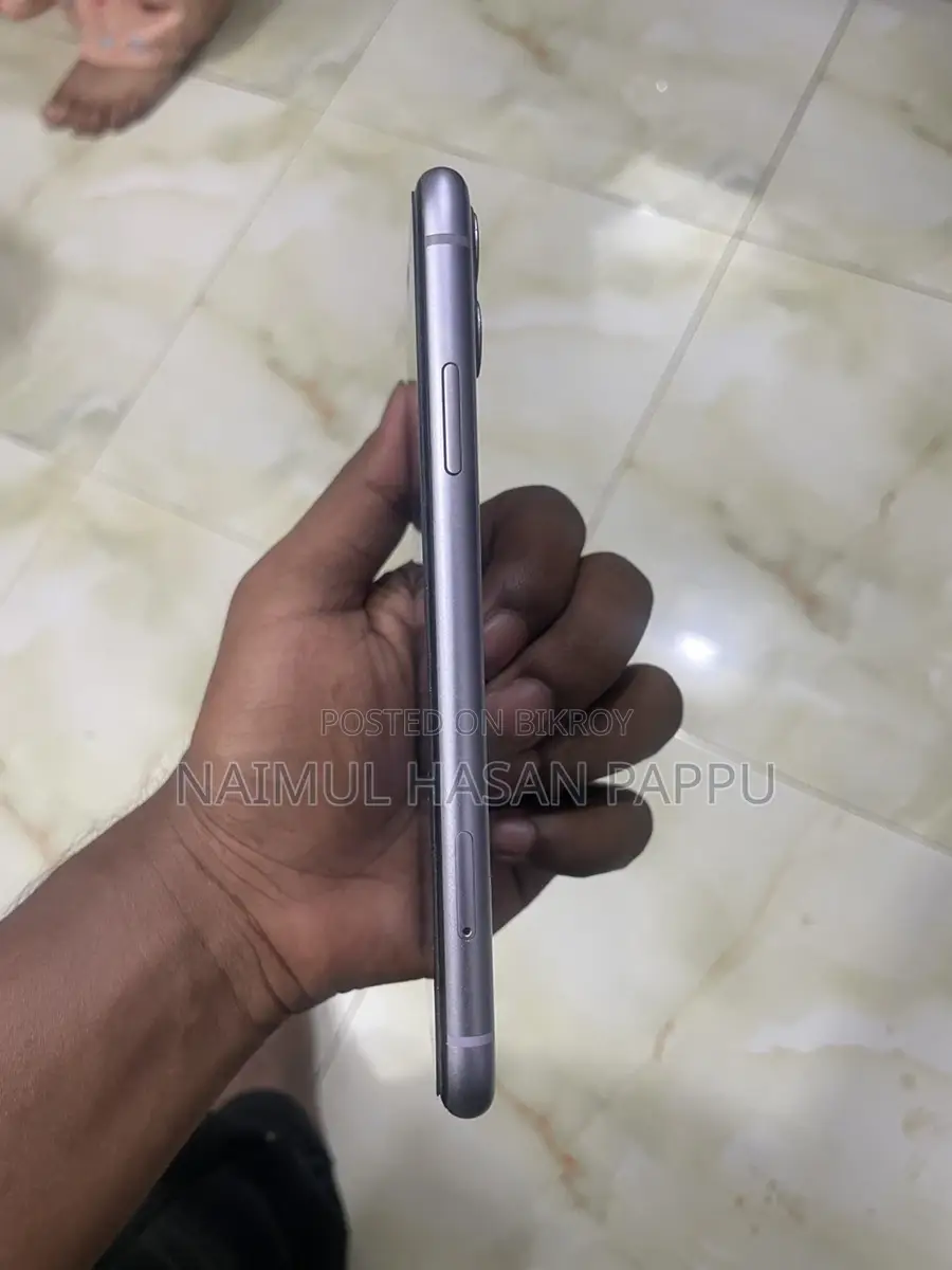 Apple iPhone 11 128GB (Used)