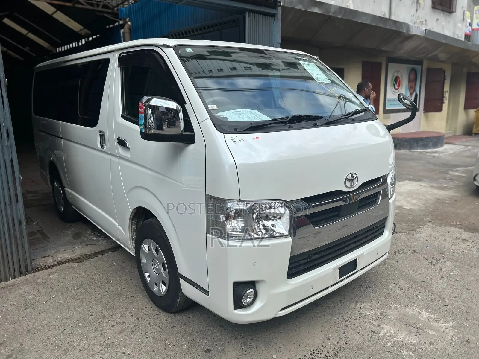 Toyota Hiace SUPER GL PEARL / 2021