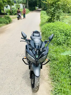 Yamaha FZ 2015