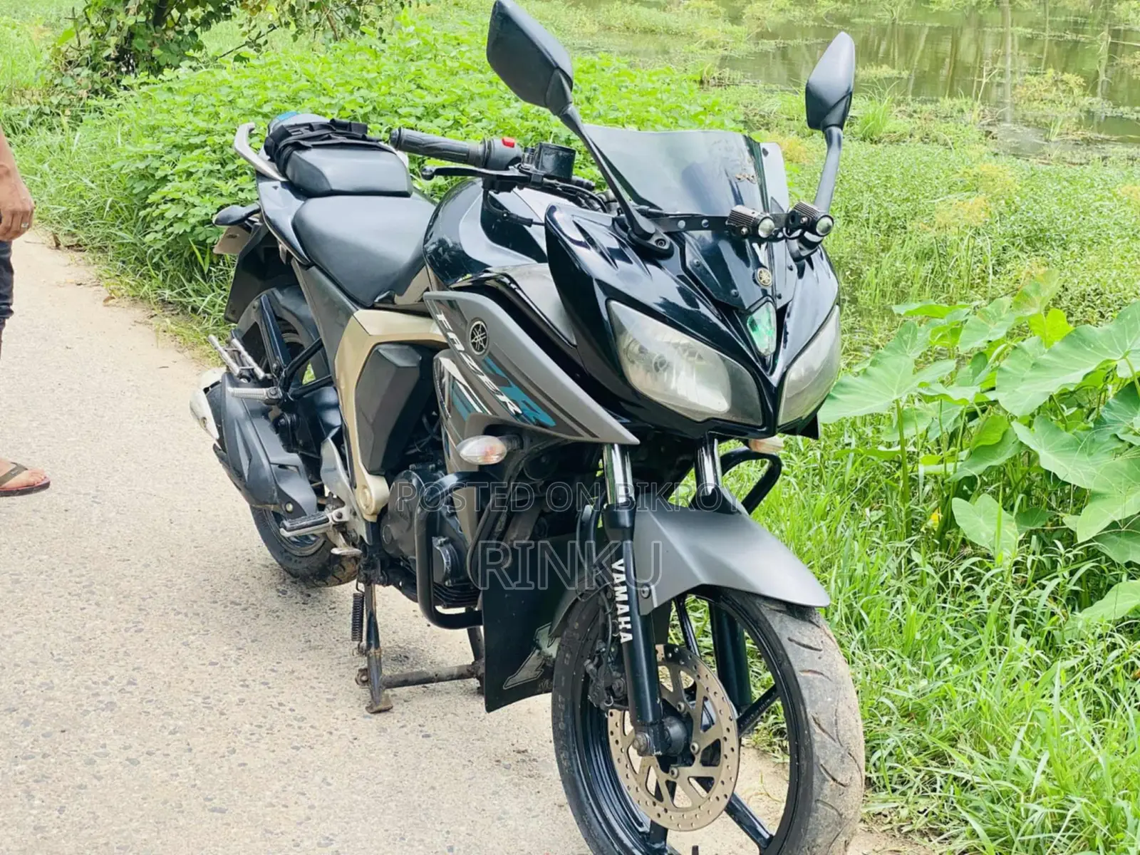 Yamaha FZ 2015