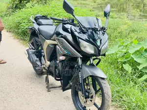 Yamaha FZ 2015