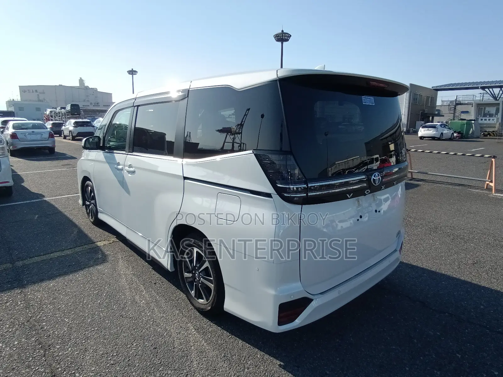 Toyota Voxy S-Z HYBRID PEARL 2024