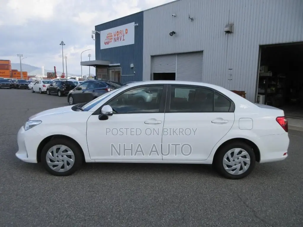 Toyota Axio EX Package 2021