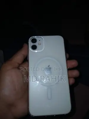 Apple iPhone 11 (Used)