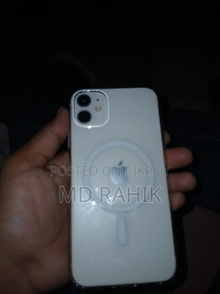 Apple iPhone 11 (Used)