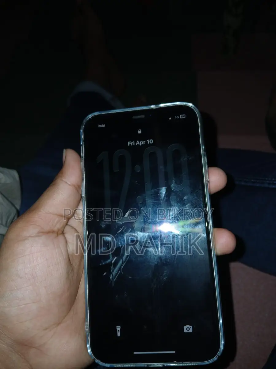 Apple iPhone 11 (Used)