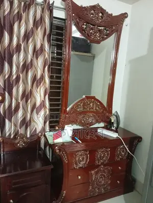 Teak wood design table