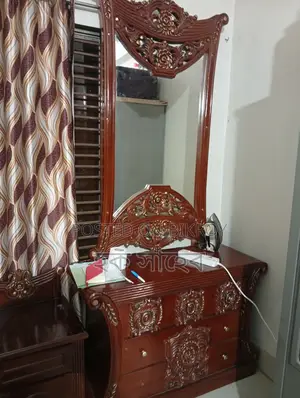 Teak wood design table