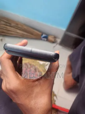 Google Pixel 8 . (Used)