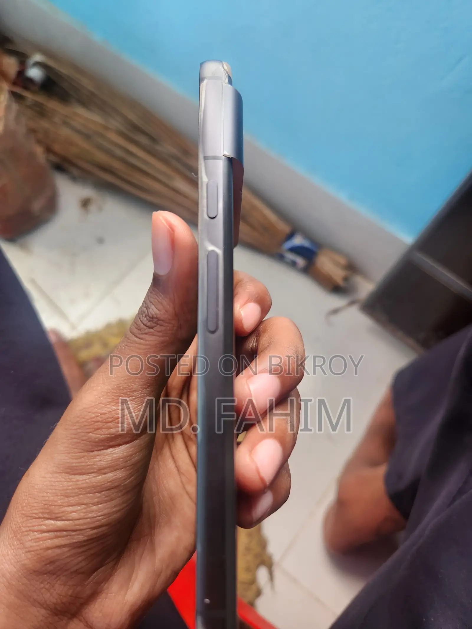 Google Pixel 8 . (Used)
